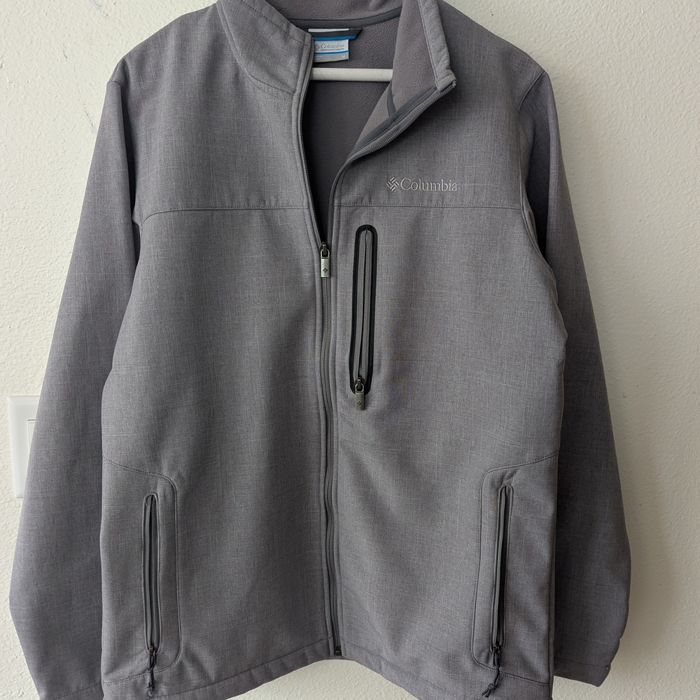 COLUMBIA MEN'S CRUISER VALLEY SOFTSHELL JACKET Medium PERFECT!